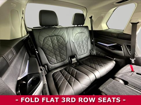 Used 2024 BMW X7 xDrive40i AWD/4WD image 25
