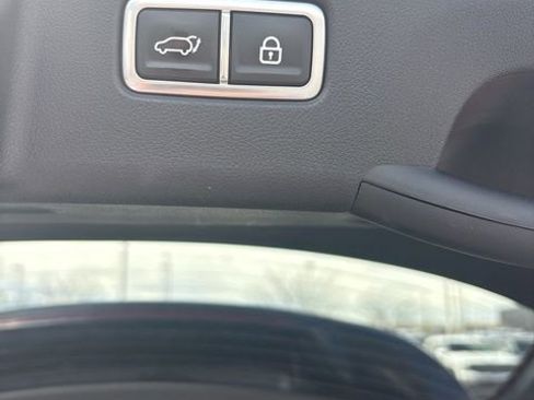 Used 2023 Kia Sorento SX image 35
