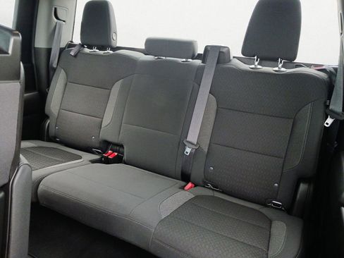 Used 2022 Chevrolet Silverado 2500 Custom w/ Custom Value Package image 9