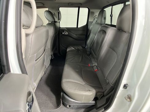 Used 2019 Nissan Frontier SL image 29