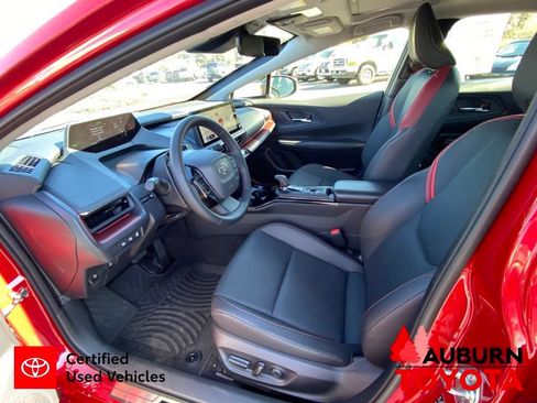 Certified 2024 Toyota Prius Prime FWD image 31
