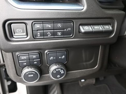 Used 2022 Chevrolet Tahoe High Country AWD/4WD image 28