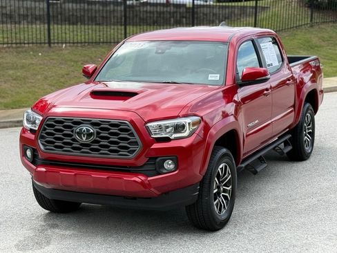 Used 2023 Toyota Tacoma TRD Sport w/ Technology Package AWD/4WD image 9