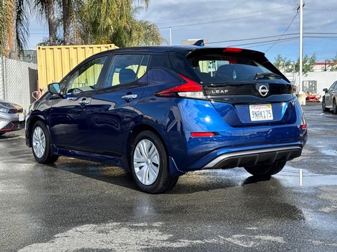 Used 2025 Nissan Leaf S image 10