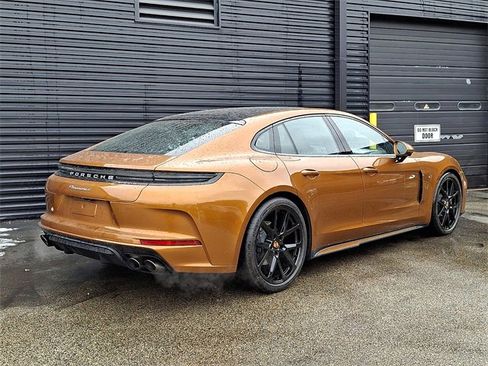 New 2025 Porsche Panamera 4 image 7