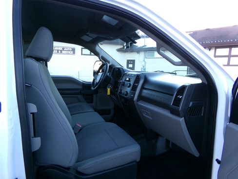 Used 2019 Ford F250 XL w/ Power Equipment Group image 30