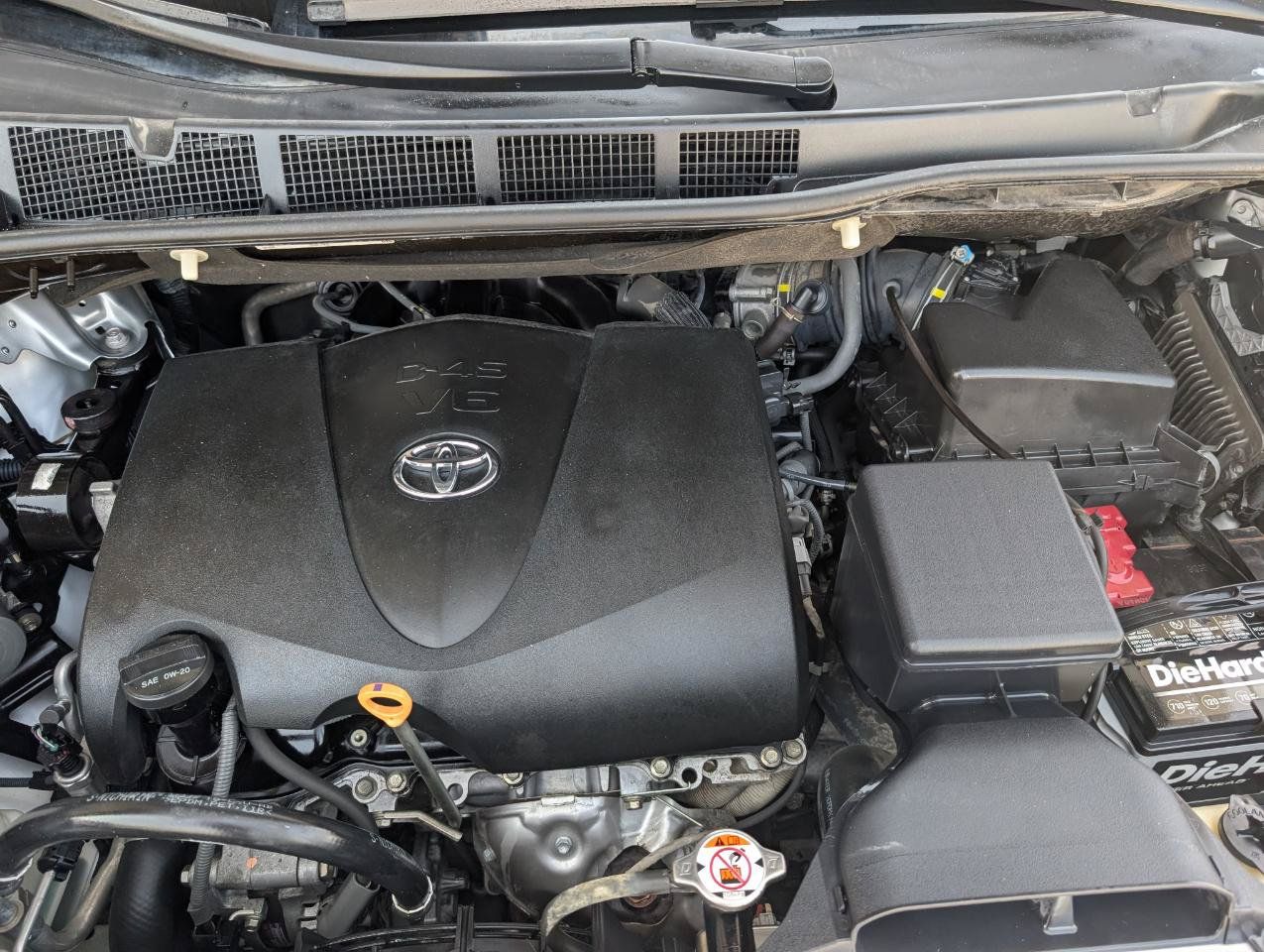 Used 2017 Toyota Sienna XLE w/ XLE Navigation Package FWD image 29