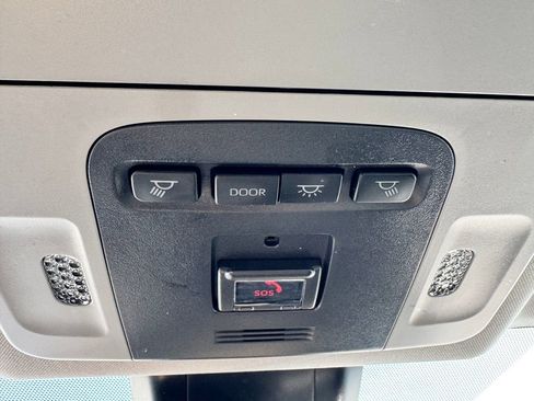 Used 2022 Toyota Camry XSE FWD image 26