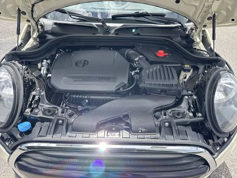 Used 2021 MINI Cooper 2-Door Hardtop FWD image 29