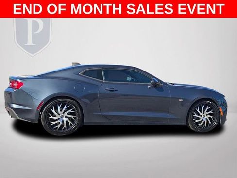 Used 2020 Chevrolet Camaro LT image 4
