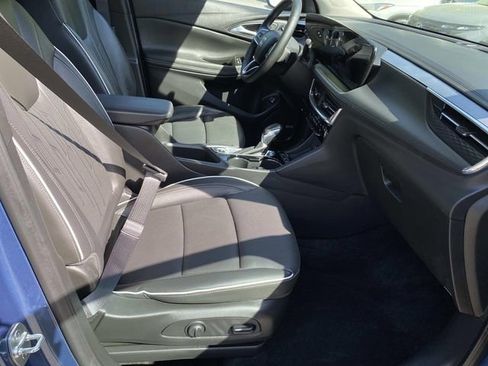 Used 2024 Buick Encore GX Avenir w/ Avenir Technology Package FWD image 20