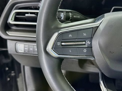Used 2024 Chevrolet Traverse LT w/ Enhanced Driving Package AWD/4WD image 20