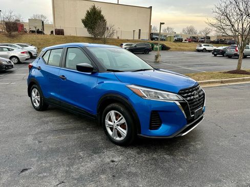 Used 2022 Nissan Kicks S w/ Interior Electronics Package image 7