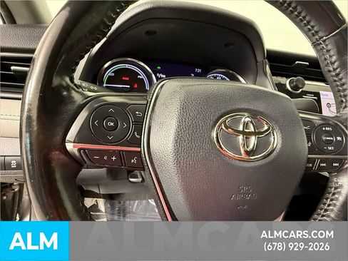 Used 2019 Toyota Camry XLE image 28