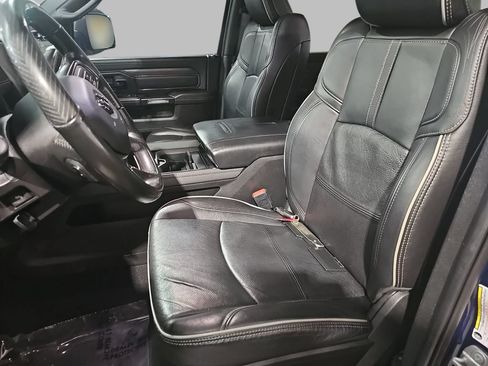 Used 2022 RAM 2500 Limited w/ Night Edition AWD/4WD image 17