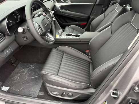 New 2026 Genesis G70 2.5T Prestige image 9