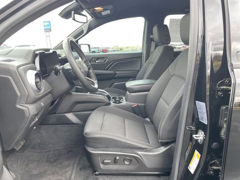 Certified 2023 Chevrolet Colorado LT w/ LT Convenience Package II AWD/4WD image 17