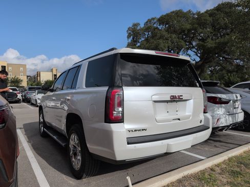 Used 2016 GMC Yukon SLT RWD image 4