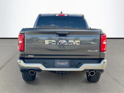 Used 2025 RAM 1500 Laramie AWD/4WD image 6