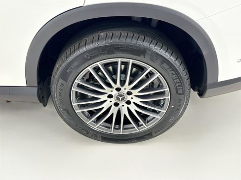 New 2026 Mercedes-Benz GLC 300 GLC 300 image 34
