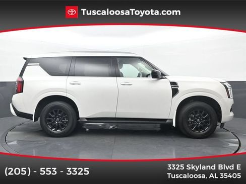Used 2025 Nissan Armada SV AWD/4WD image 1