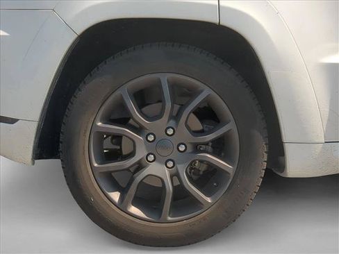 Used 2020 Jeep Grand Cherokee High Altitude AWD/4WD image 6