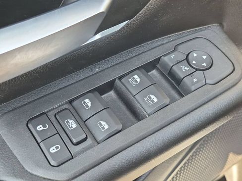 Used 2025 RAM 1500 Big Horn AWD/4WD image 19