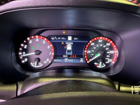 Used 2023 Nissan Frontier PRO-4X w/ Pro-4X Premium Package AWD/4WD image 14