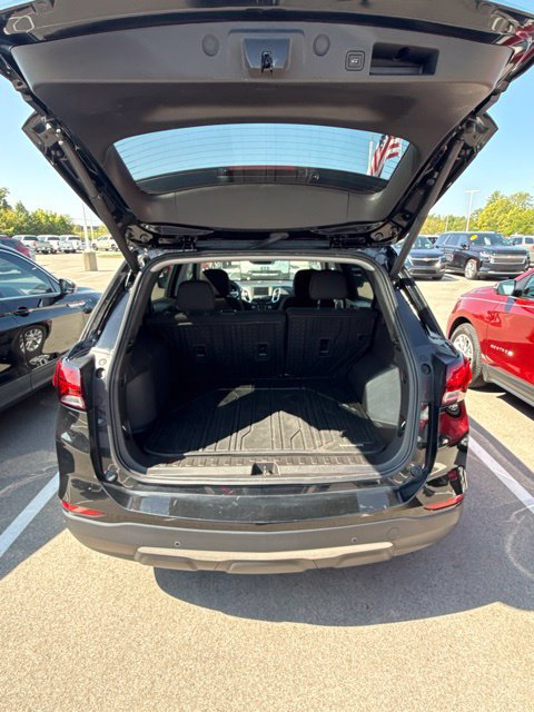 Used 2024 Chevrolet Equinox LT w/ LPO, Floor Liner Package FWD image 22