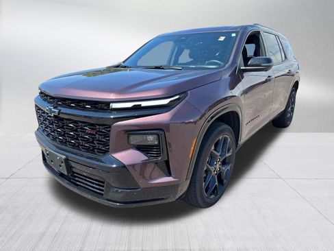 Used 2024 Chevrolet Traverse RS FWD image 7