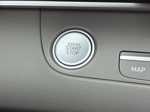 Used 2023 Hyundai Elantra SEL w/ Convenience Package FWD image 22