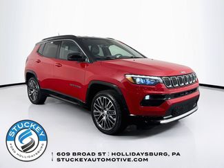 Used 2023 Jeep Compass Limited w/ Elite Group AWD/4WD video 1