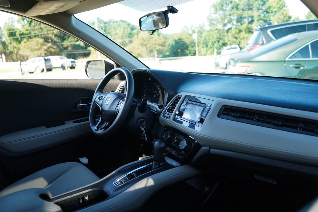 Used 2021 Honda HR-V LX image 14