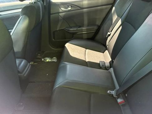 Used 2019 Honda Civic Sport image 9