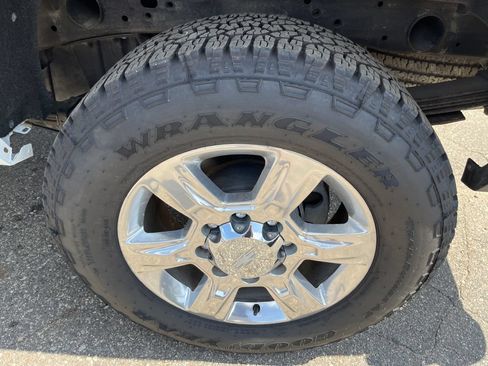 Used 2016 Chevrolet Silverado 2500 W/T w/ WT Convenience Package AWD/4WD image 15