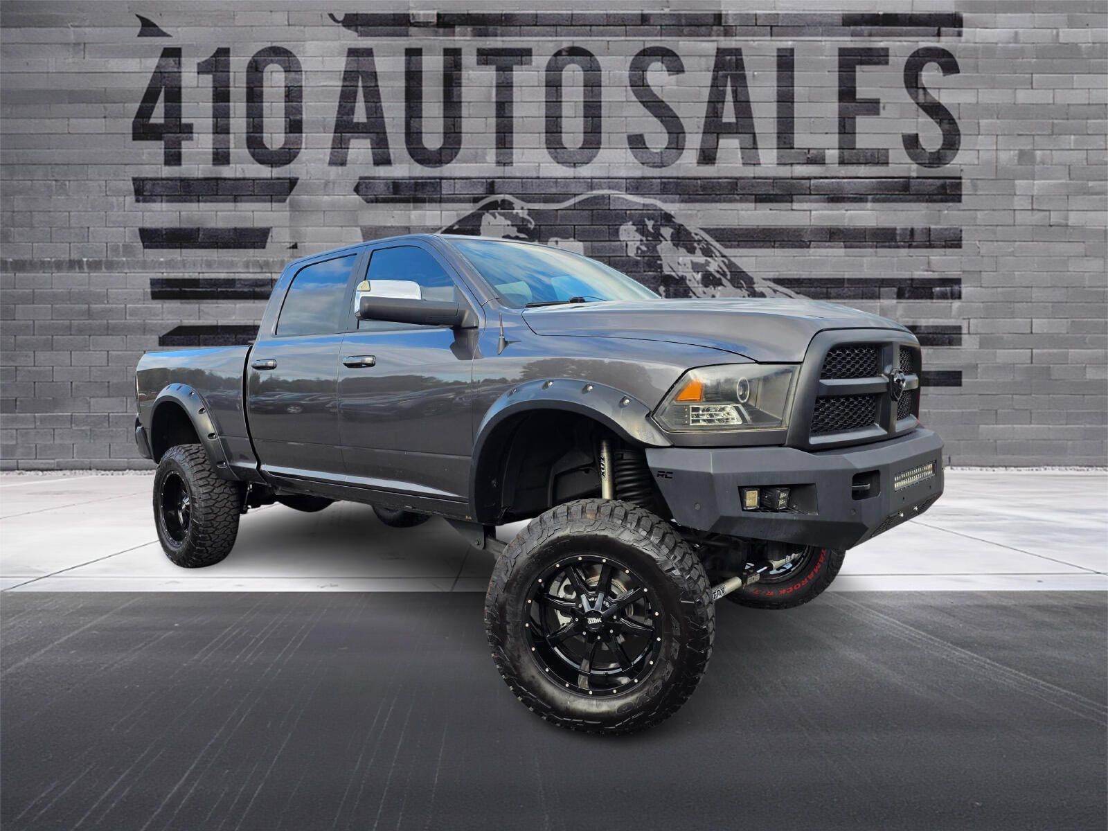 Used 2017 RAM 2500 SLT AWD/4WD image 1