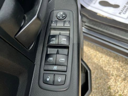Used 2019 RAM 1500 Express w/ Express Value Package AWD/4WD image 26