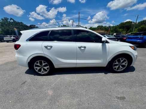 Used 2019 Kia Sorento SX image 14