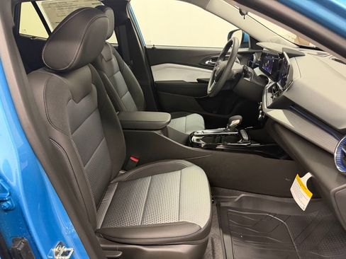 New 2026 Chevrolet Trax LT image 29