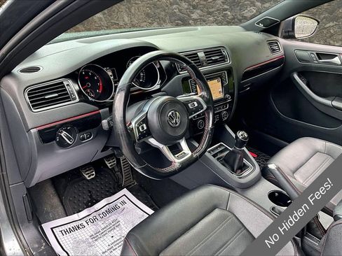 Used 2017 Volkswagen Jetta GLI FWD image 12