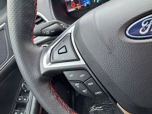 Certified 2024 Ford Edge ST-Line AWD/4WD image 24