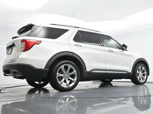 Used 2020 Ford Explorer Platinum w/ Premium Technology Package AWD/4WD image 57