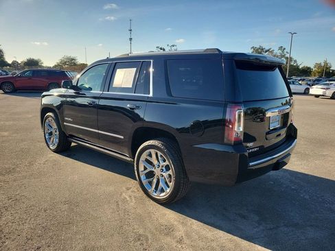 Used 2020 GMC Yukon Denali w/ Denali Premium Package image 13