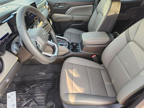 New 2026 Chevrolet Colorado ZR2 w/ Technology Package image 9