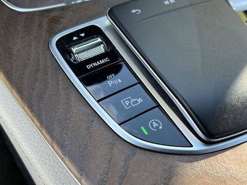 Certified 2021 Mercedes-Benz E 350 4MATIC Sedan w/ Premium Package image 32