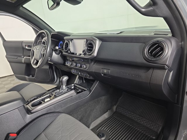 Used 2020 Toyota Tacoma TRD Sport w/ Advanced Technology Package AWD/4WD image 30