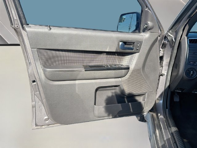 Used 2012 Ford Escape Limited FWD image 20