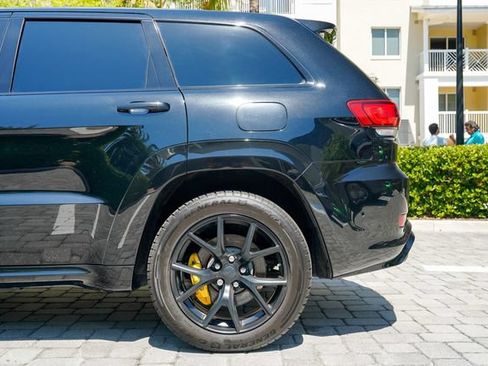 Used 2018 Jeep Grand Cherokee Trackhawk AWD/4WD image 16