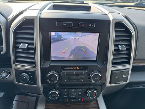 Used 2019 Ford F150 Lariat AWD/4WD image 18