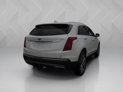 Used 2024 Cadillac XT5 Premium Luxury AWD/4WD image 5